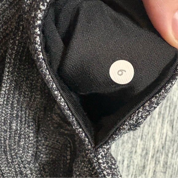Lululemon Wunder Under Leggings Size 6 - Picture 5 of 5